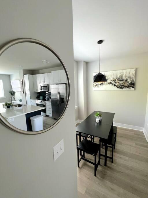 Brand New Build 10 Min- Uptown Villa ชาร์ล็อต ภายนอก รูปภาพ