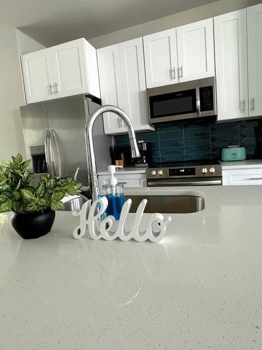 Brand New Build 10 Min- Uptown Villa ชาร์ล็อต ภายนอก รูปภาพ